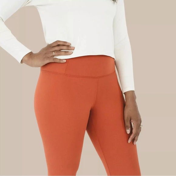 High Performance Leggings Little and Lively (Kindred Studio Dwelling Apparel - Picture 2 of 3